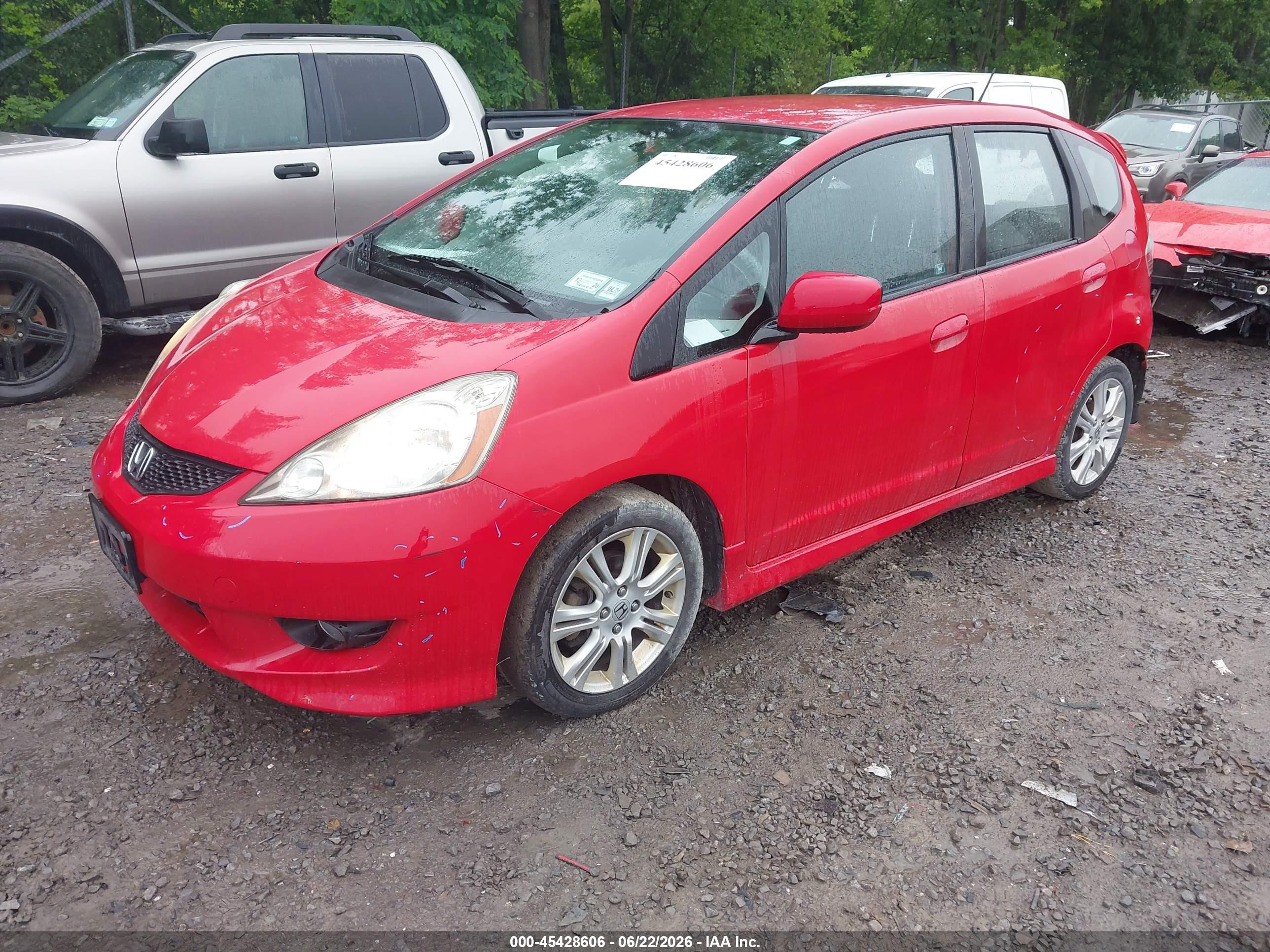 2011 Honda Fit Sport Red vin: JHMGE8G55BS001358