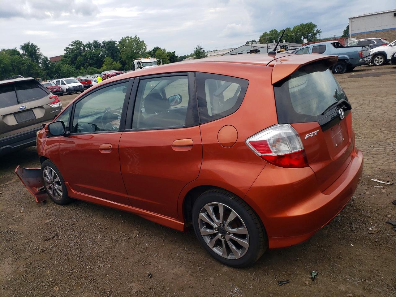 2012 Honda Fit Sport Orange vin: JHMGE8G55CC009102