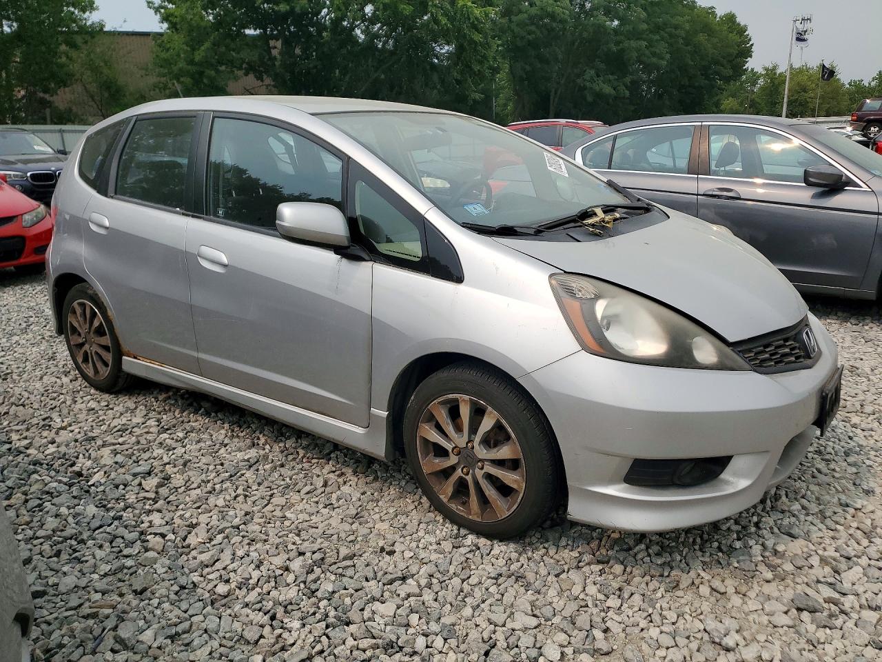 2012 Honda Fit Sport Silver vin: JHMGE8G55CS008599