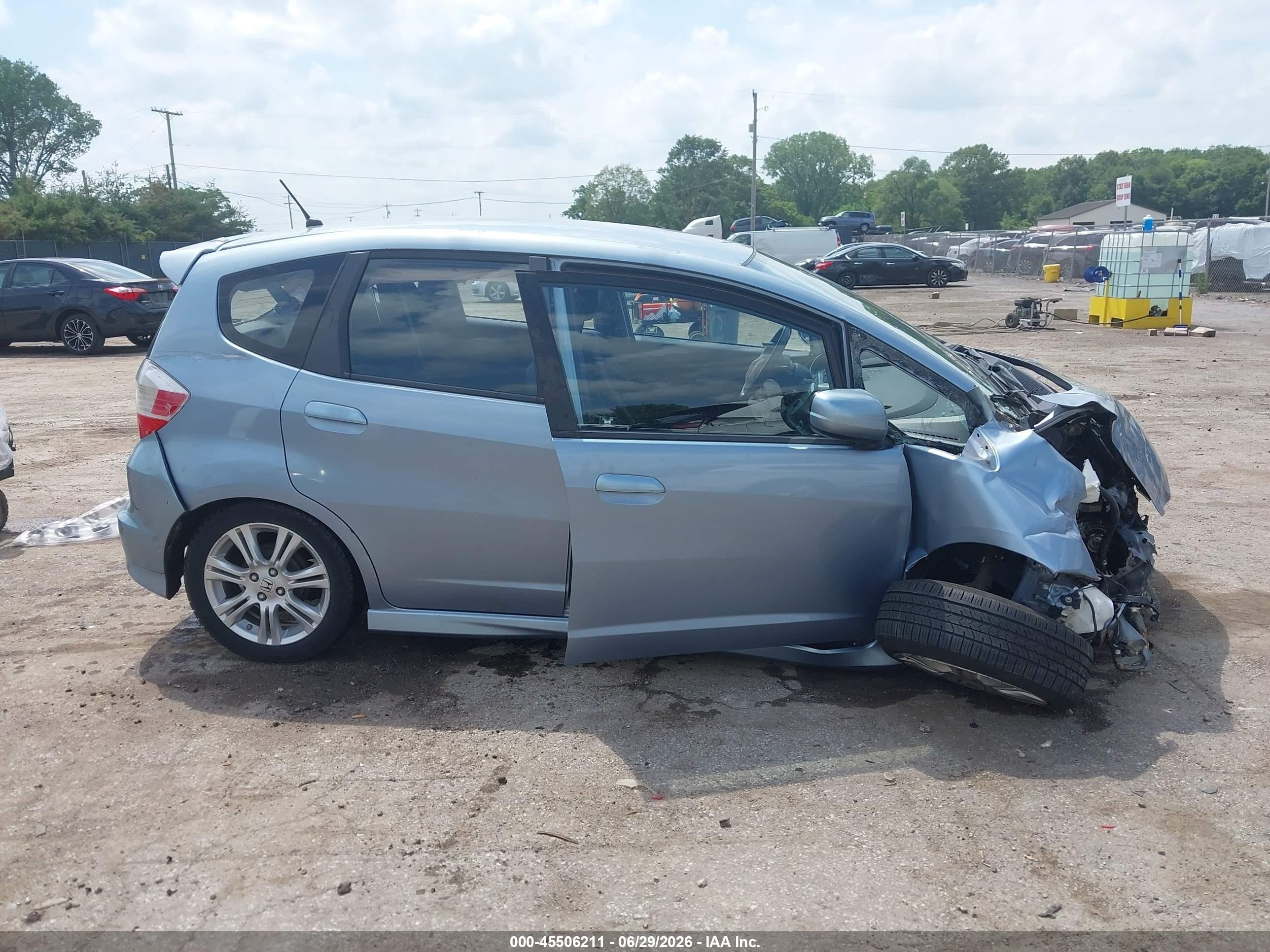 2011 Honda Fit Sport Blue vin: JHMGE8G56BC017546