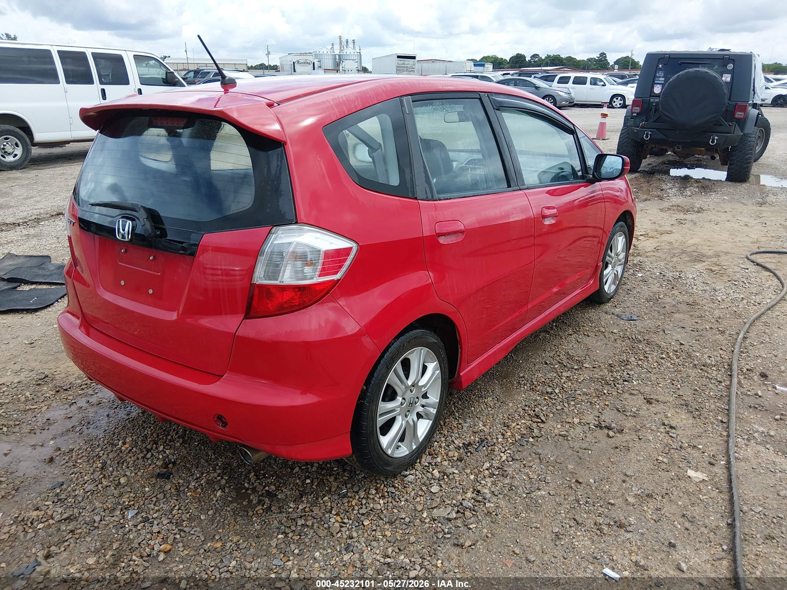 2011 Honda Fit Sport Красный vin: JHMGE8G56BS000185
