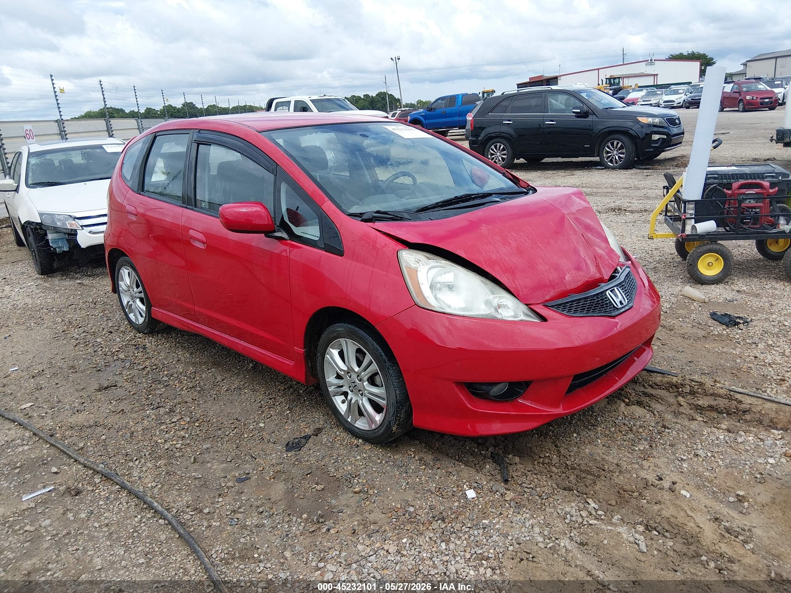 2011 Honda Fit Sport Red vin: JHMGE8G56BS000185