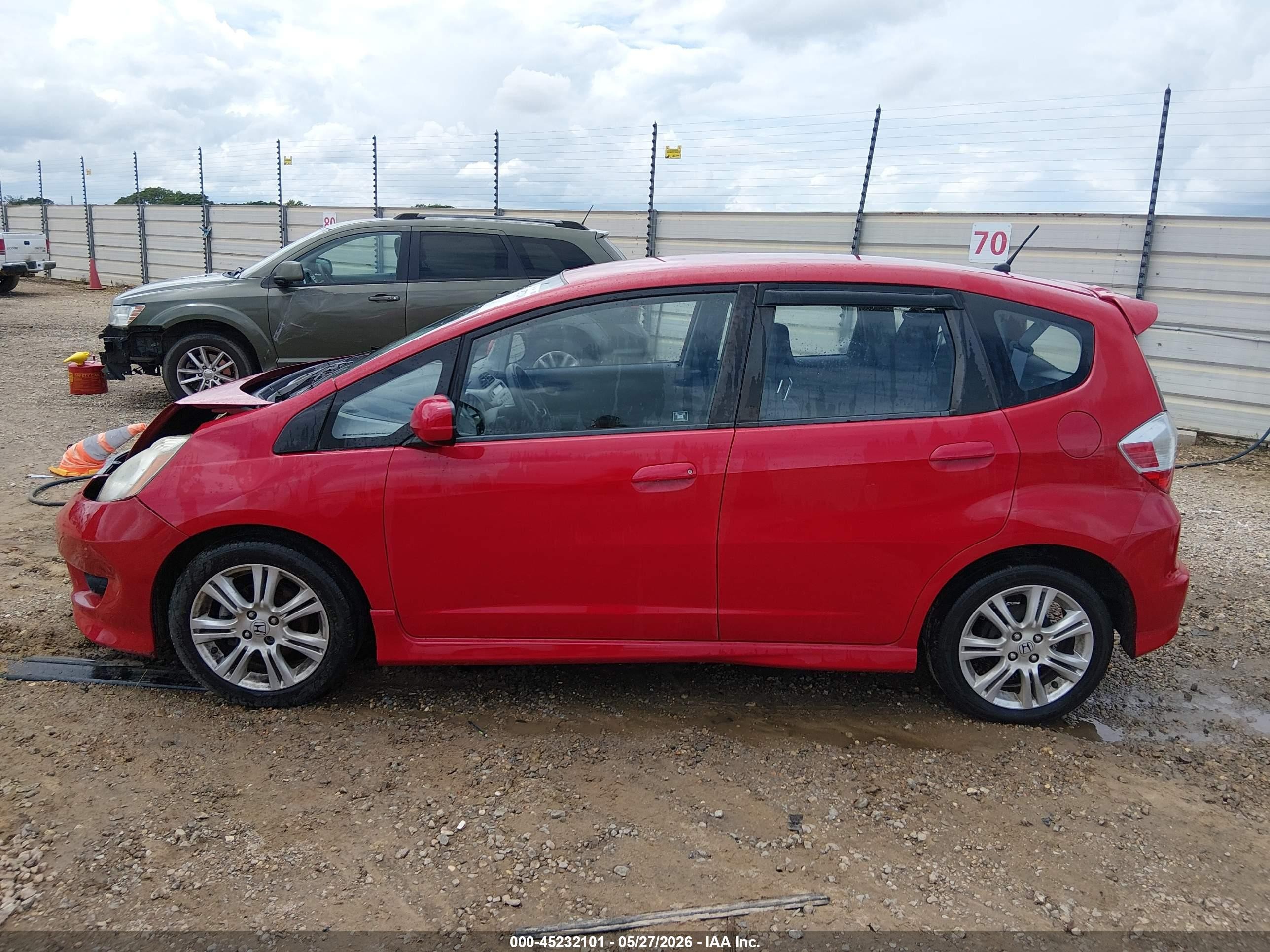 2011 Honda Fit Sport Красный vin: JHMGE8G56BS000185