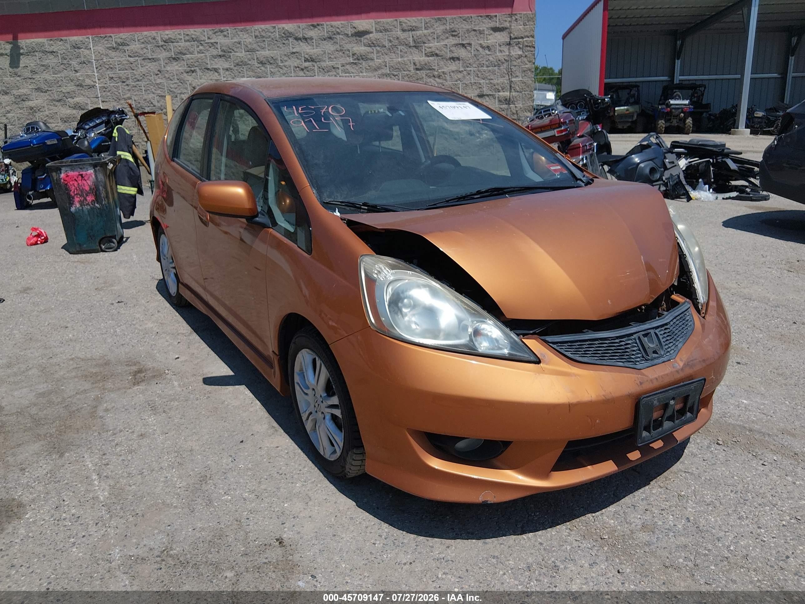 2011 Honda Fit Sport Orange vin: JHMGE8G56BS011137