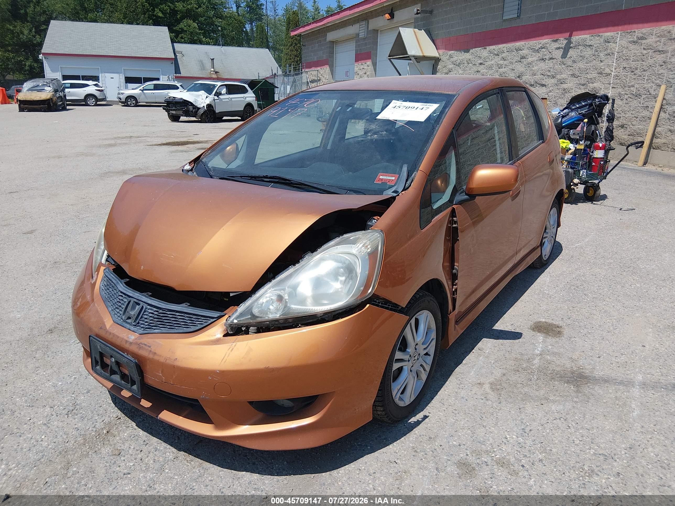 2011 Honda Fit Sport Orange vin: JHMGE8G56BS011137
