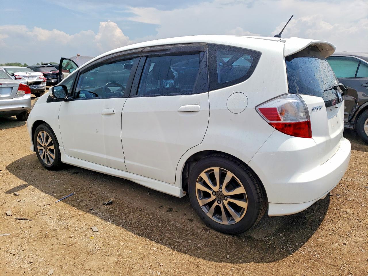 2012 Honda Fit Sport White vin: JHMGE8G57CC037709