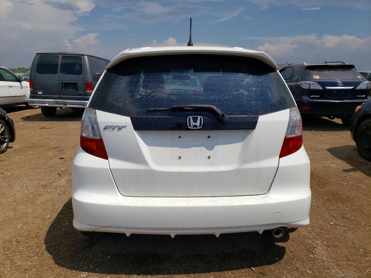 2012 Honda Fit Sport White vin: JHMGE8G57CC037709