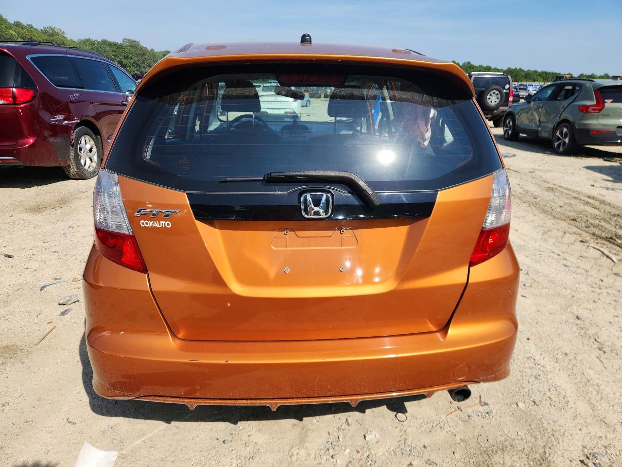 2011 Honda Fit Sport Оранжевый vin: JHMGE8G58BC003616