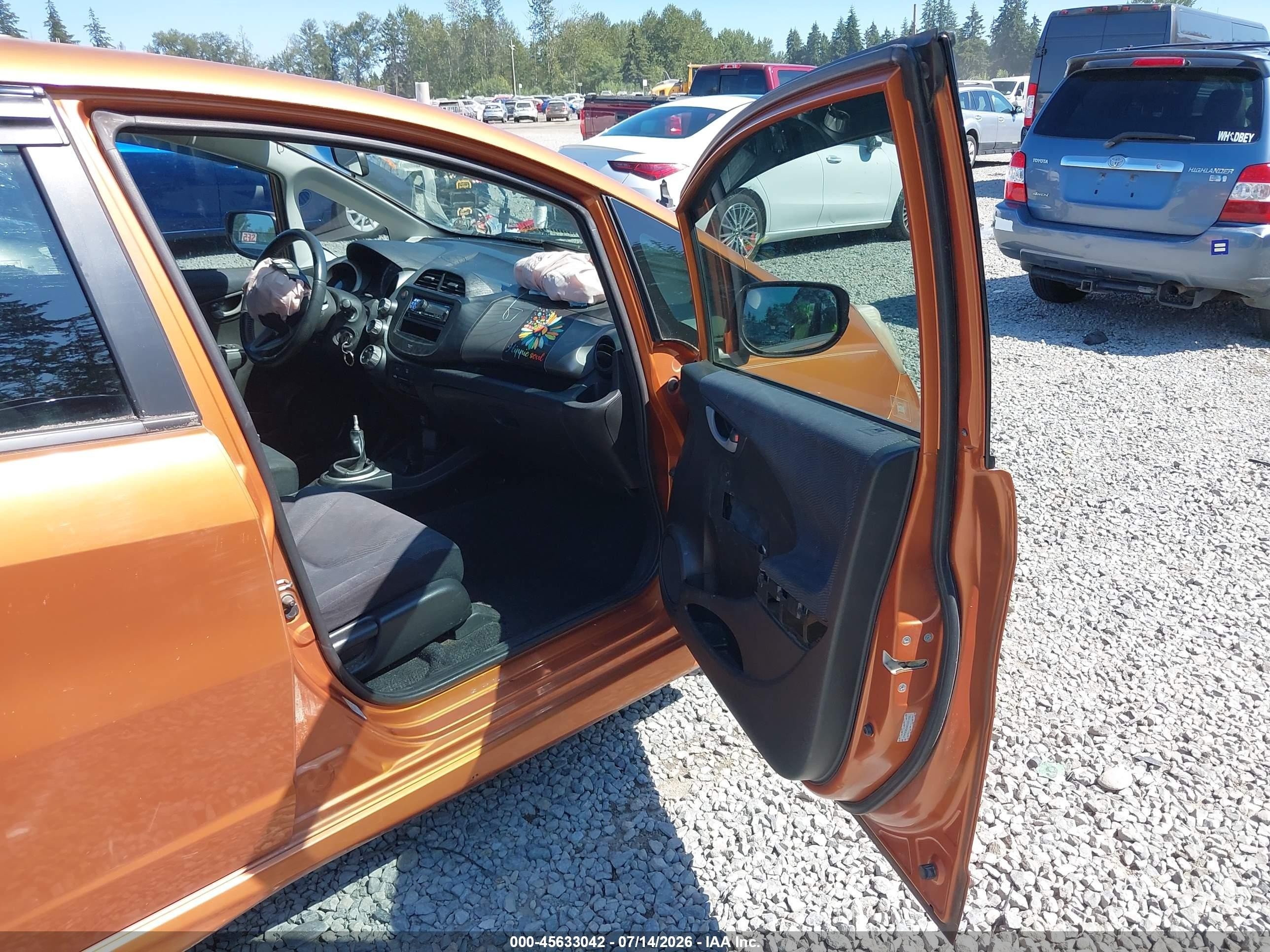 2011 Honda Fit Sport Orange vin: JHMGE8G59BS001430