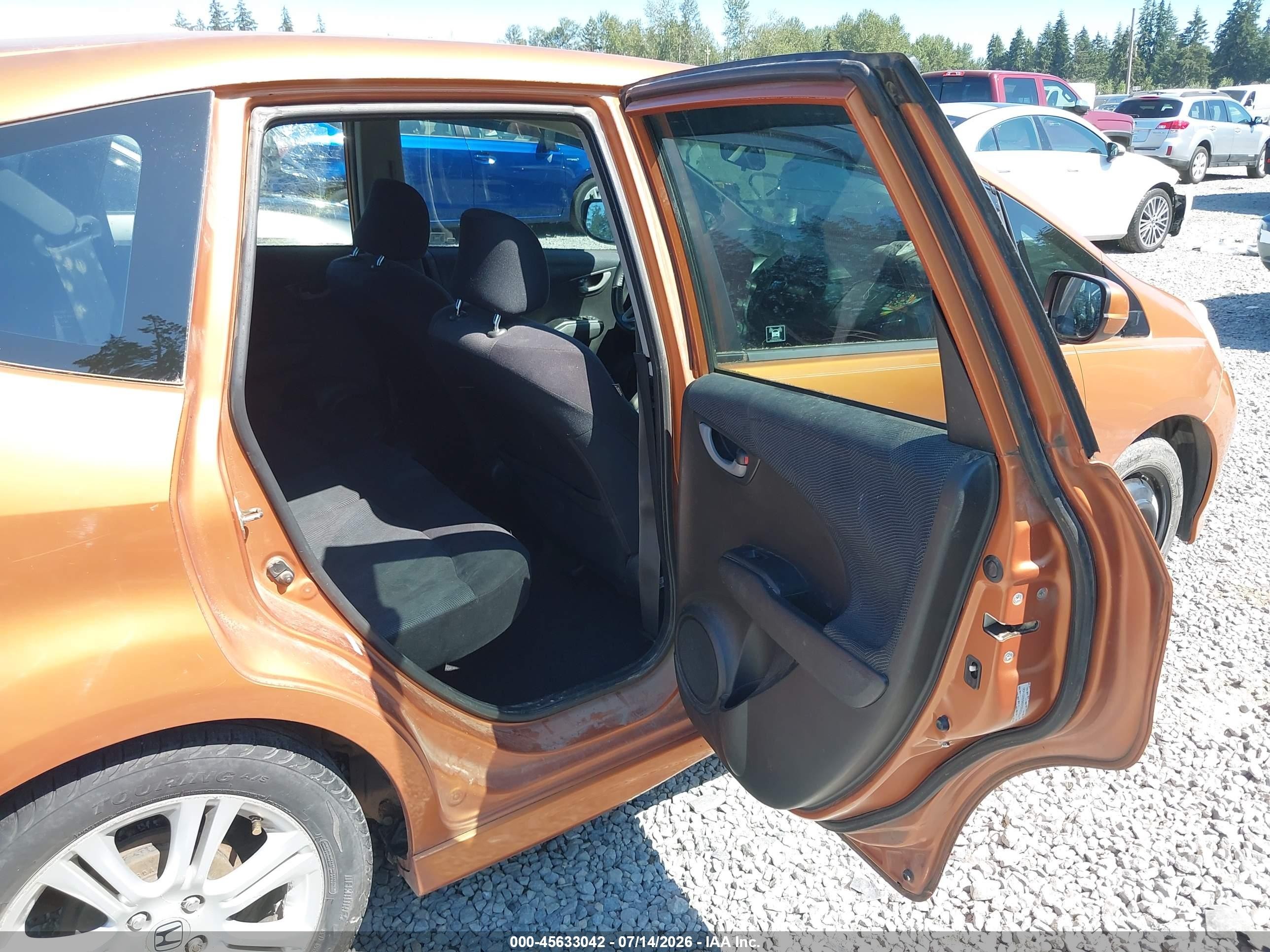 2011 Honda Fit Sport Orange vin: JHMGE8G59BS001430