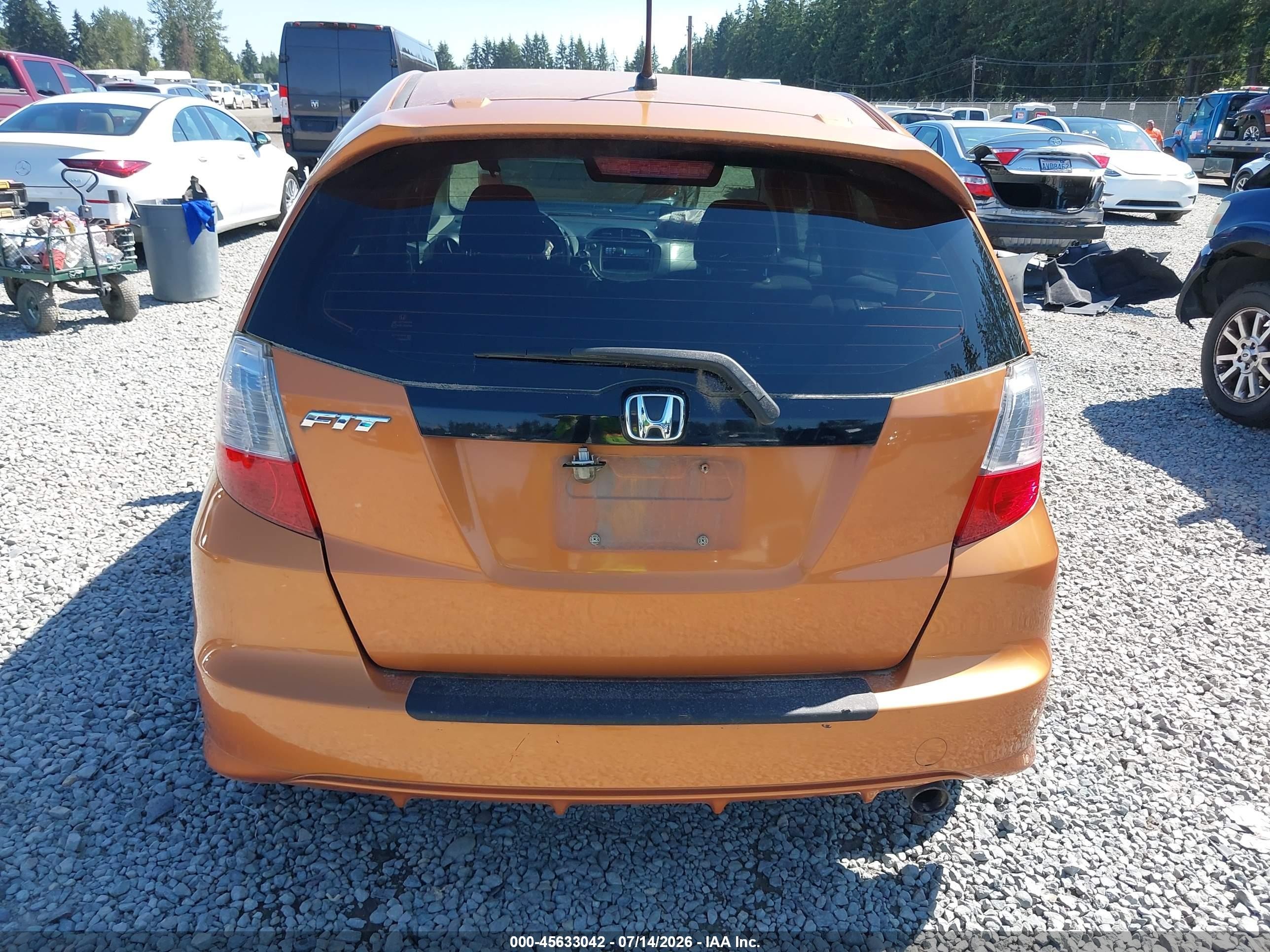 2011 Honda Fit Sport Orange vin: JHMGE8G59BS001430