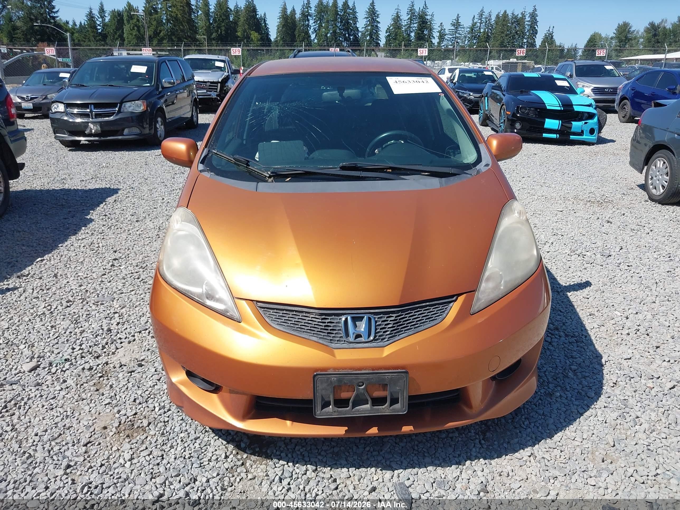 2011 Honda Fit Sport Orange vin: JHMGE8G59BS001430