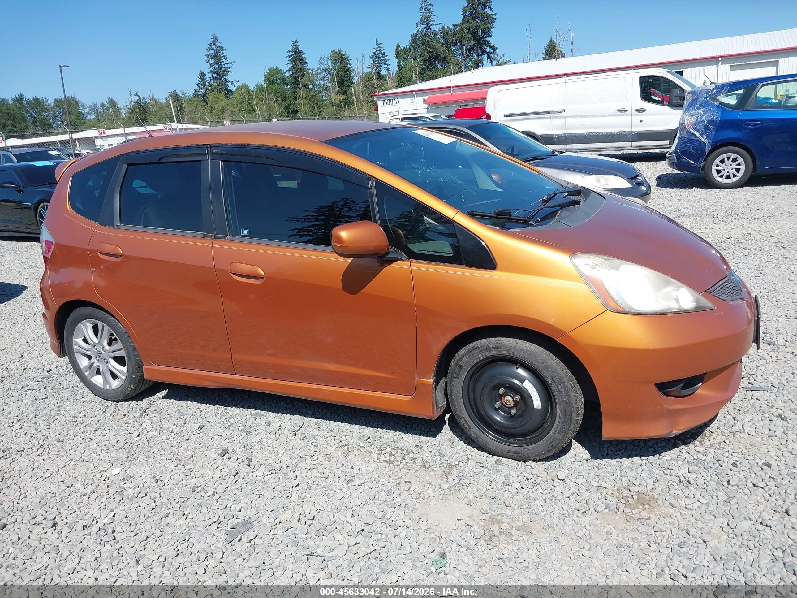 2011 Honda Fit Sport Orange vin: JHMGE8G59BS001430