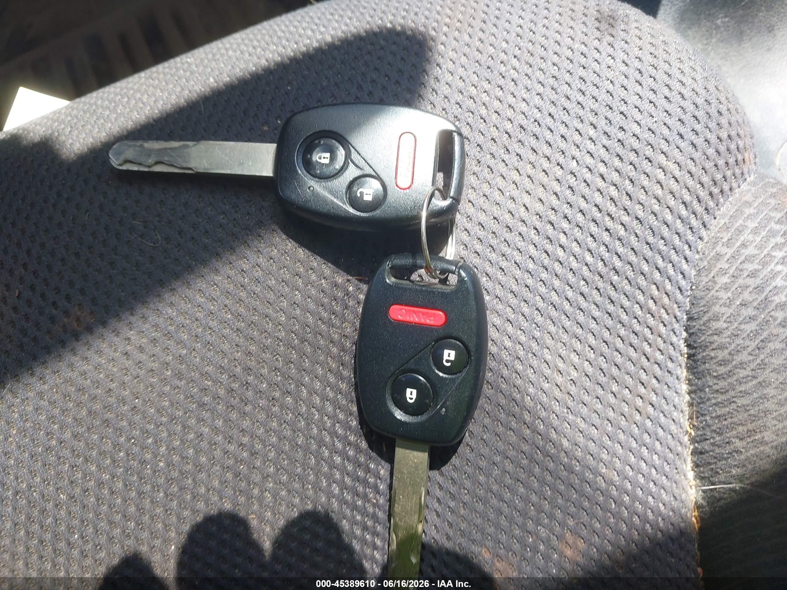 2013 Honda Fit Sport Серебряный vin: JHMGE8G5XDC041206