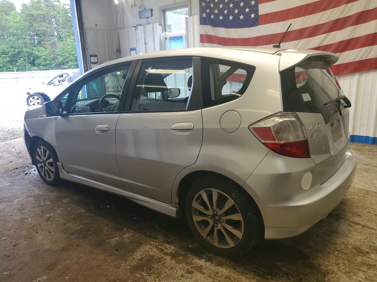 2013 Honda Fit Sport Silver vin: JHMGE8G5XDC042758