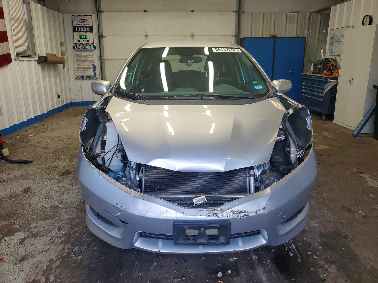 2013 Honda Fit Sport Silver vin: JHMGE8G5XDC042758