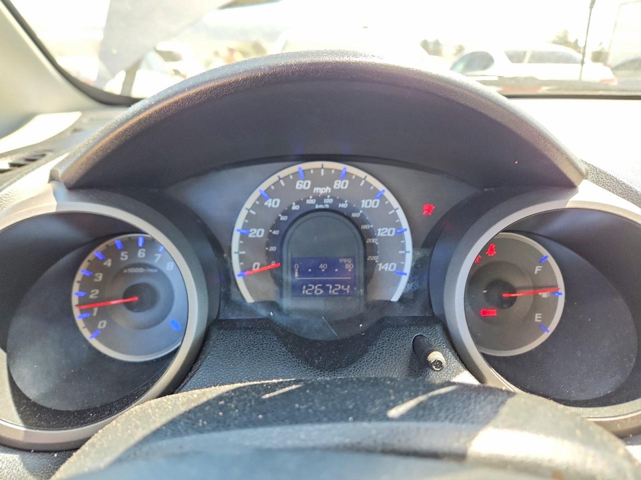 2010 Honda Fit Silver vin: JHMGE8H20AC028075