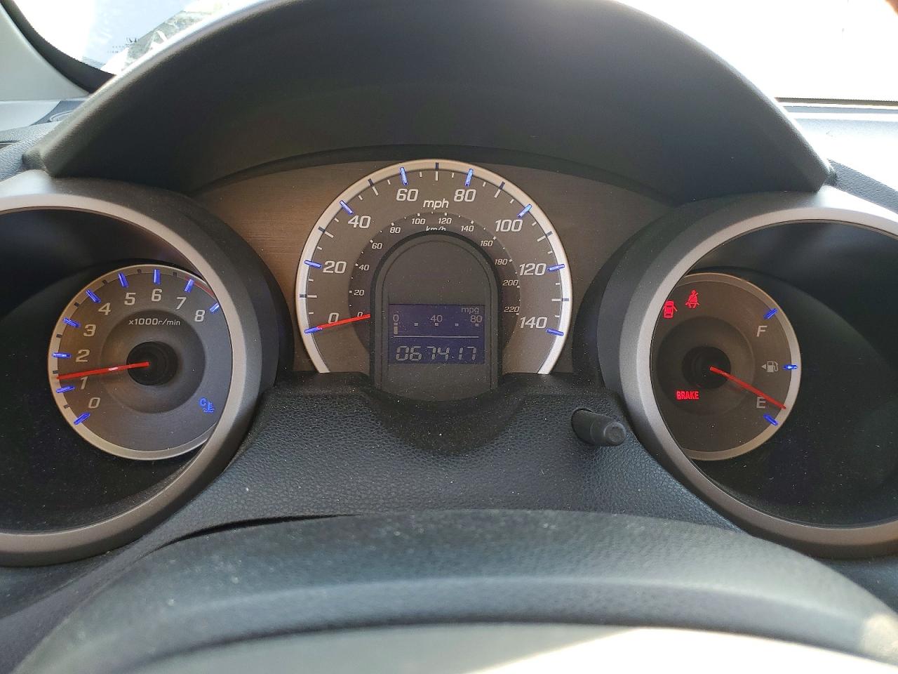 2010 Honda Fit Серебряный vin: JHMGE8H20AS011444