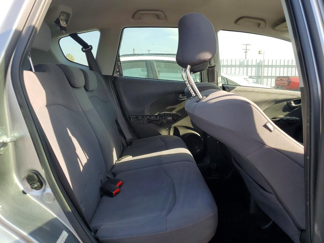 2010 Honda Fit Серебряный vin: JHMGE8H20AS011444