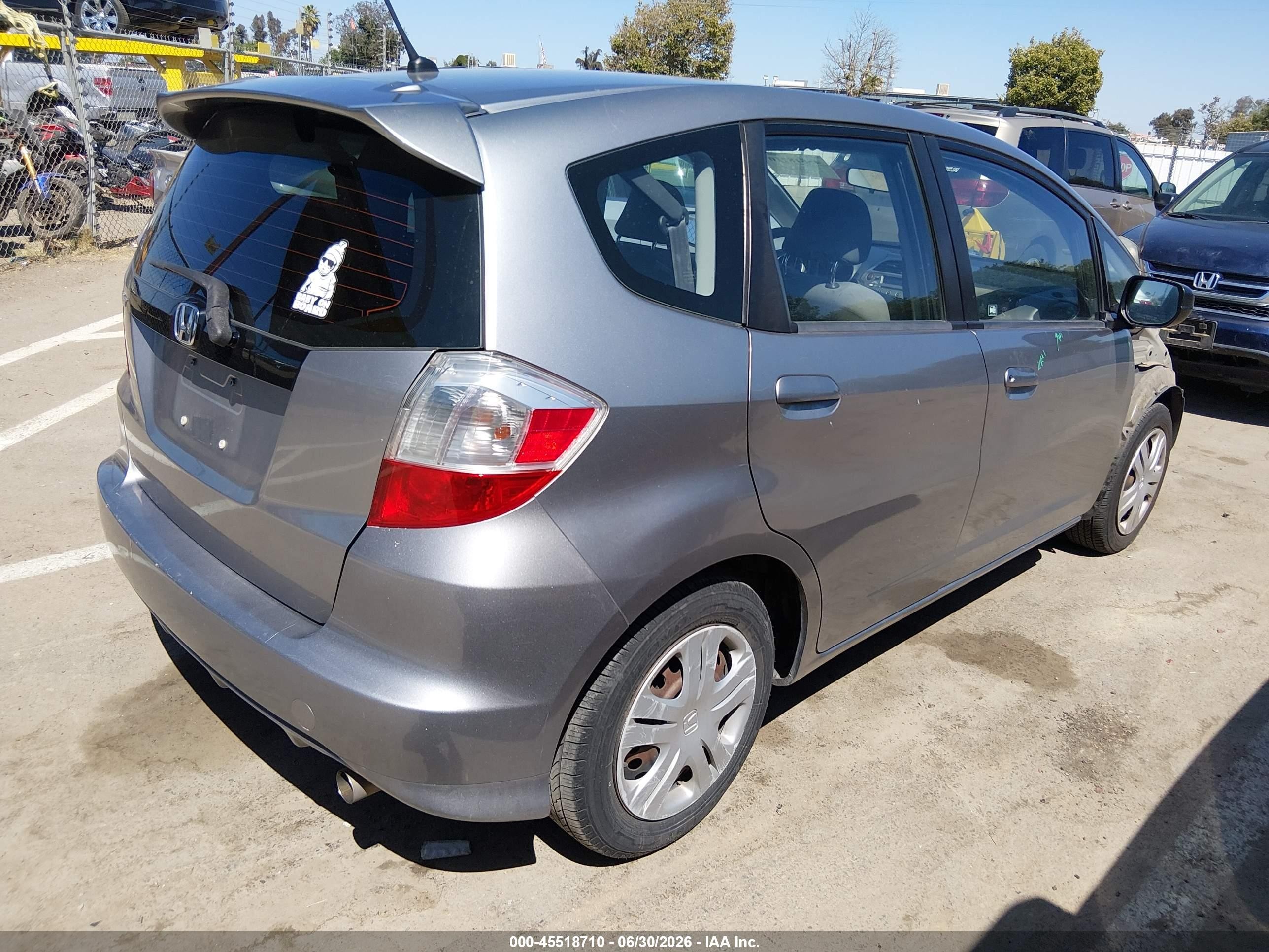 2010 Honda Fit   Gray vin: JHMGE8H21AS010660