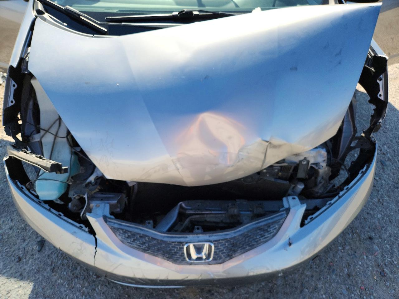 2010 Honda Fit Silver vin: JHMGE8H22AC010094
