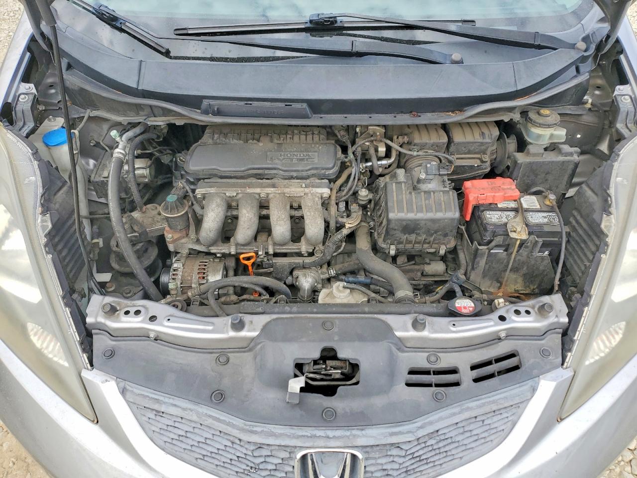 2010 Honda Fit Silver vin: JHMGE8H23AC006409