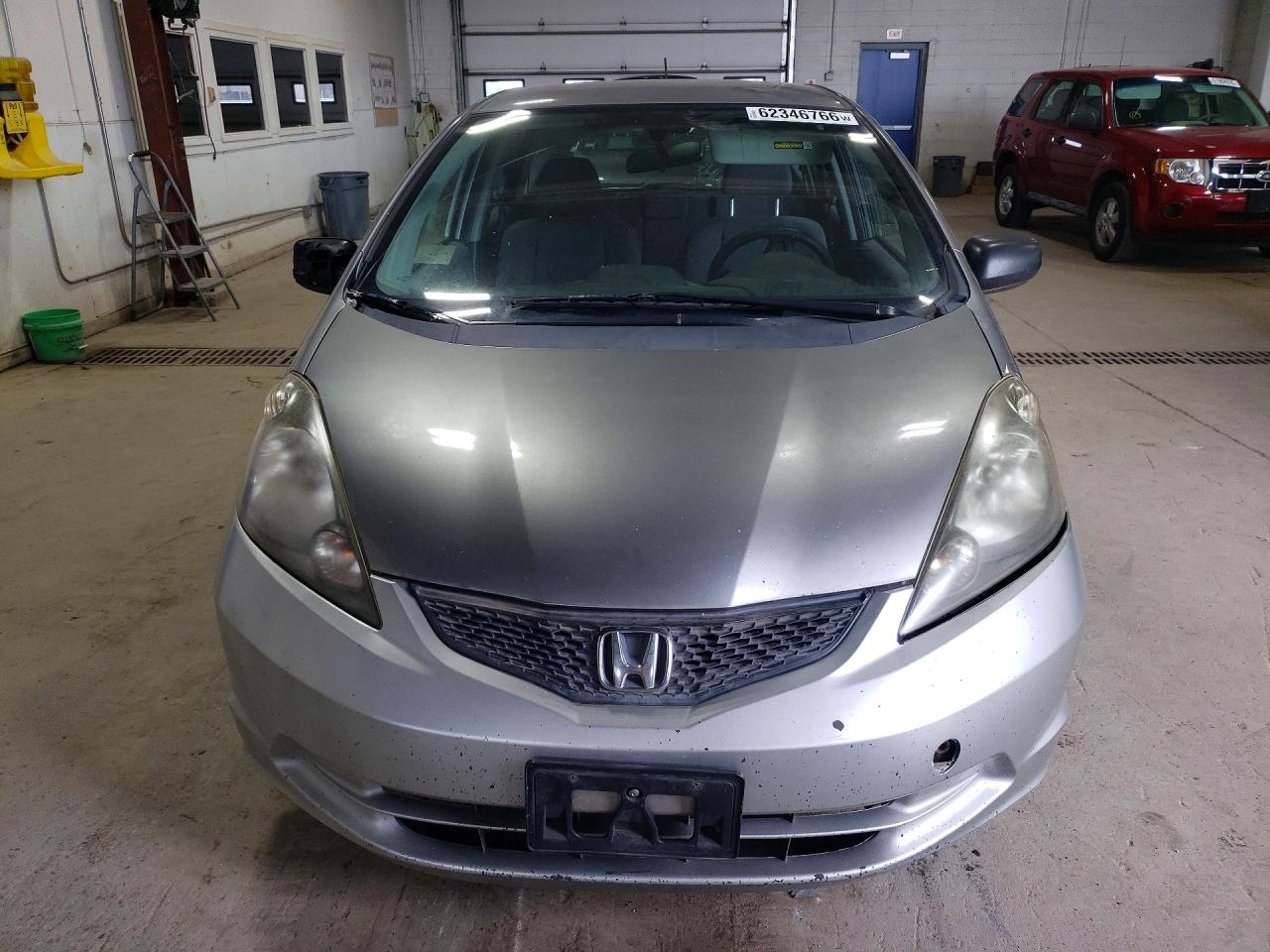 2010 Honda Fit Silver vin: JHMGE8H23AC019161