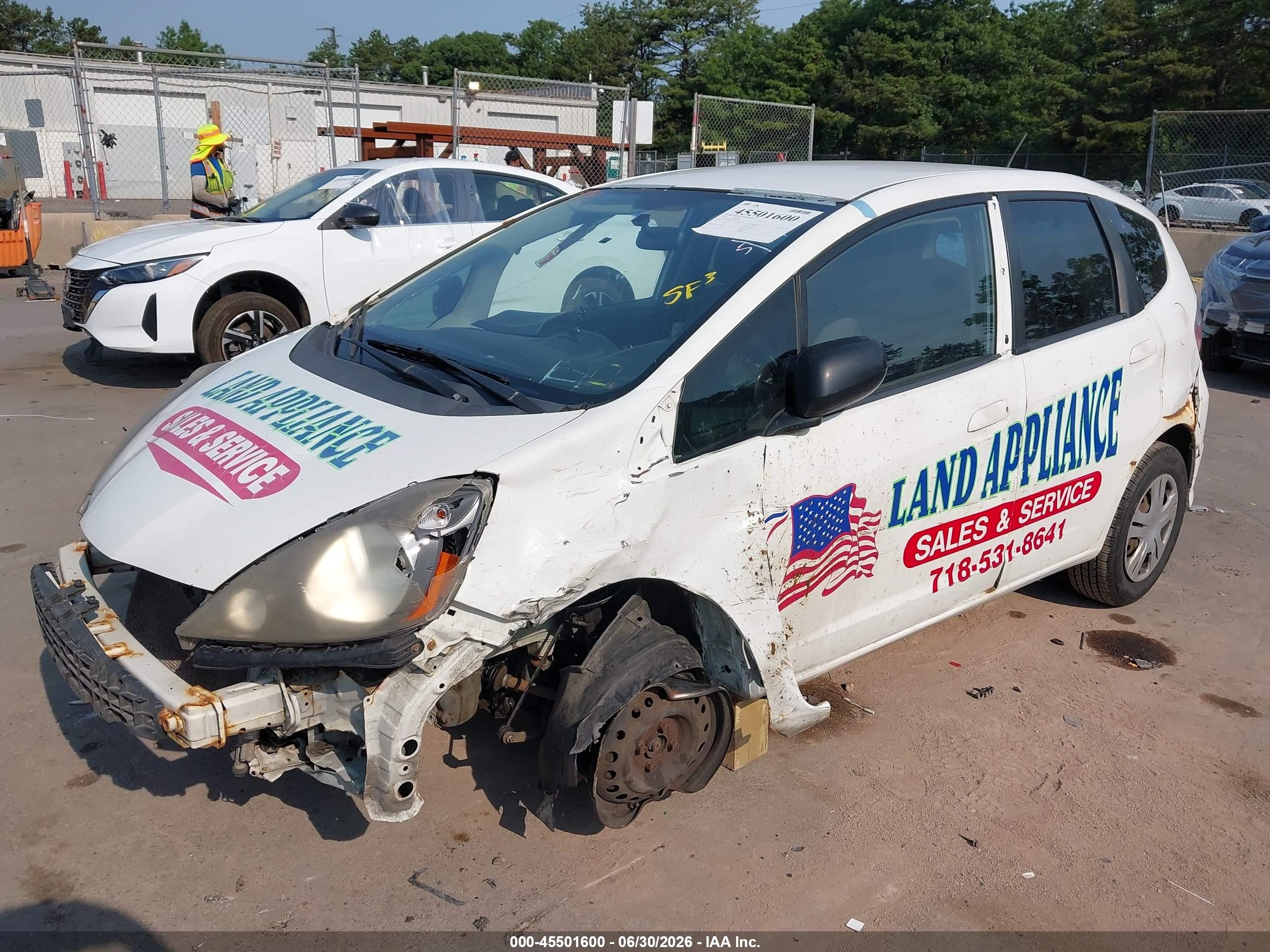 2010 Honda Fit   White vin: JHMGE8H23AS004696