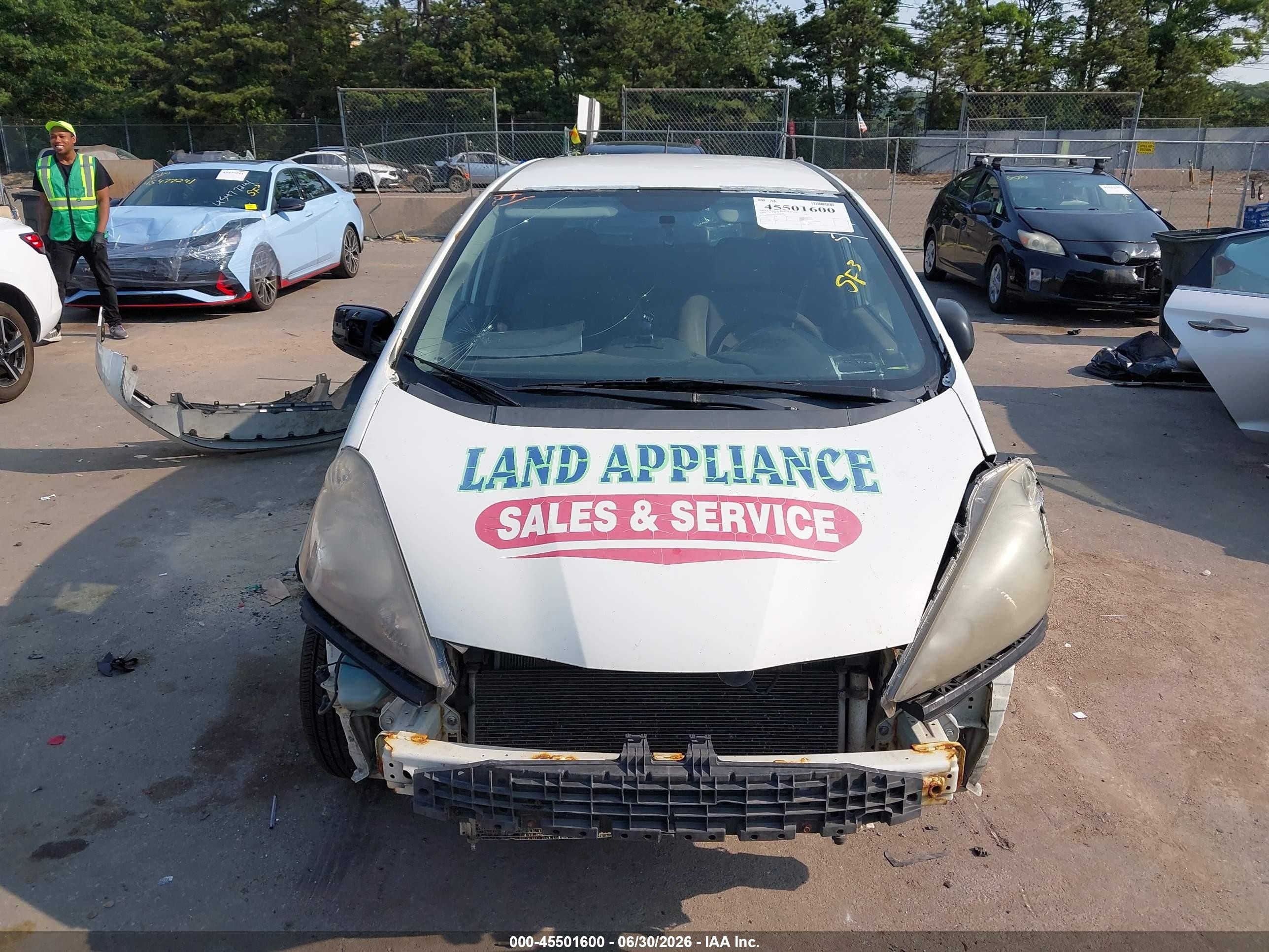 2010 Honda Fit   White vin: JHMGE8H23AS004696