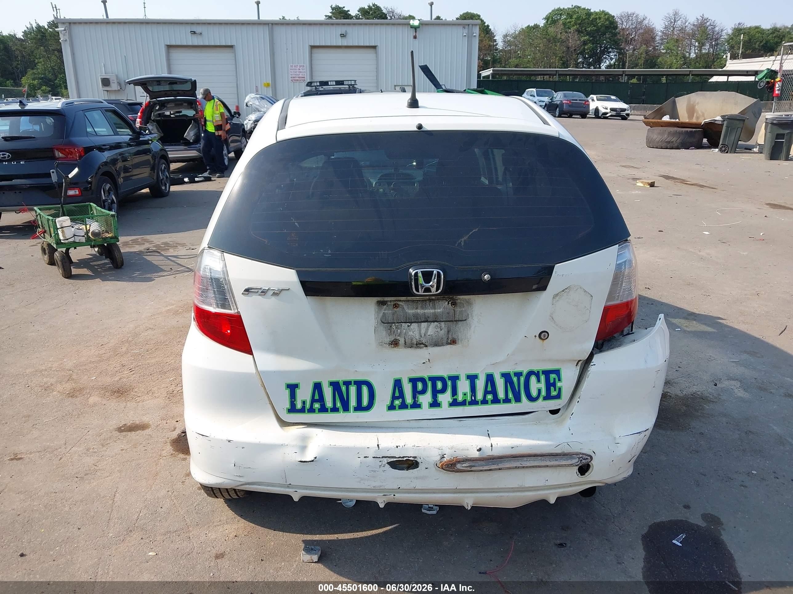 2010 Honda Fit   White vin: JHMGE8H23AS004696