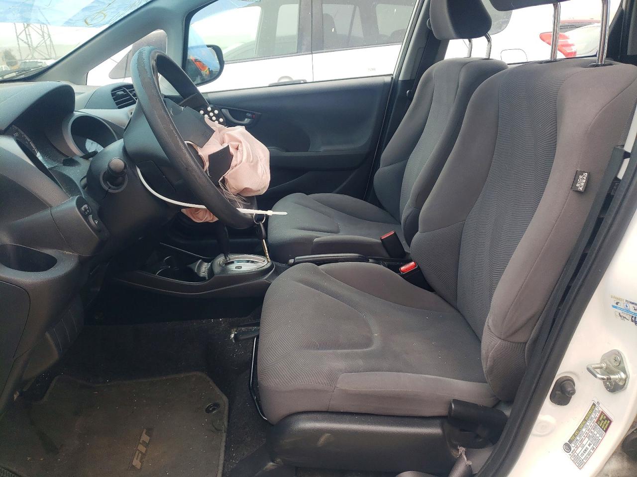 2010 Honda Fit White vin: JHMGE8H23AS010563