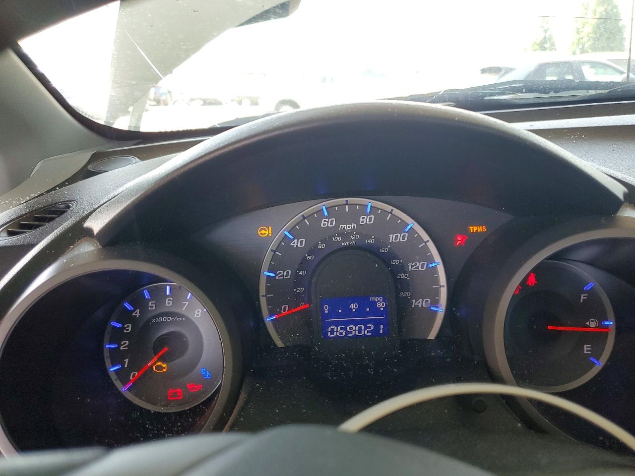 2010 Honda Fit White vin: JHMGE8H23AS010563