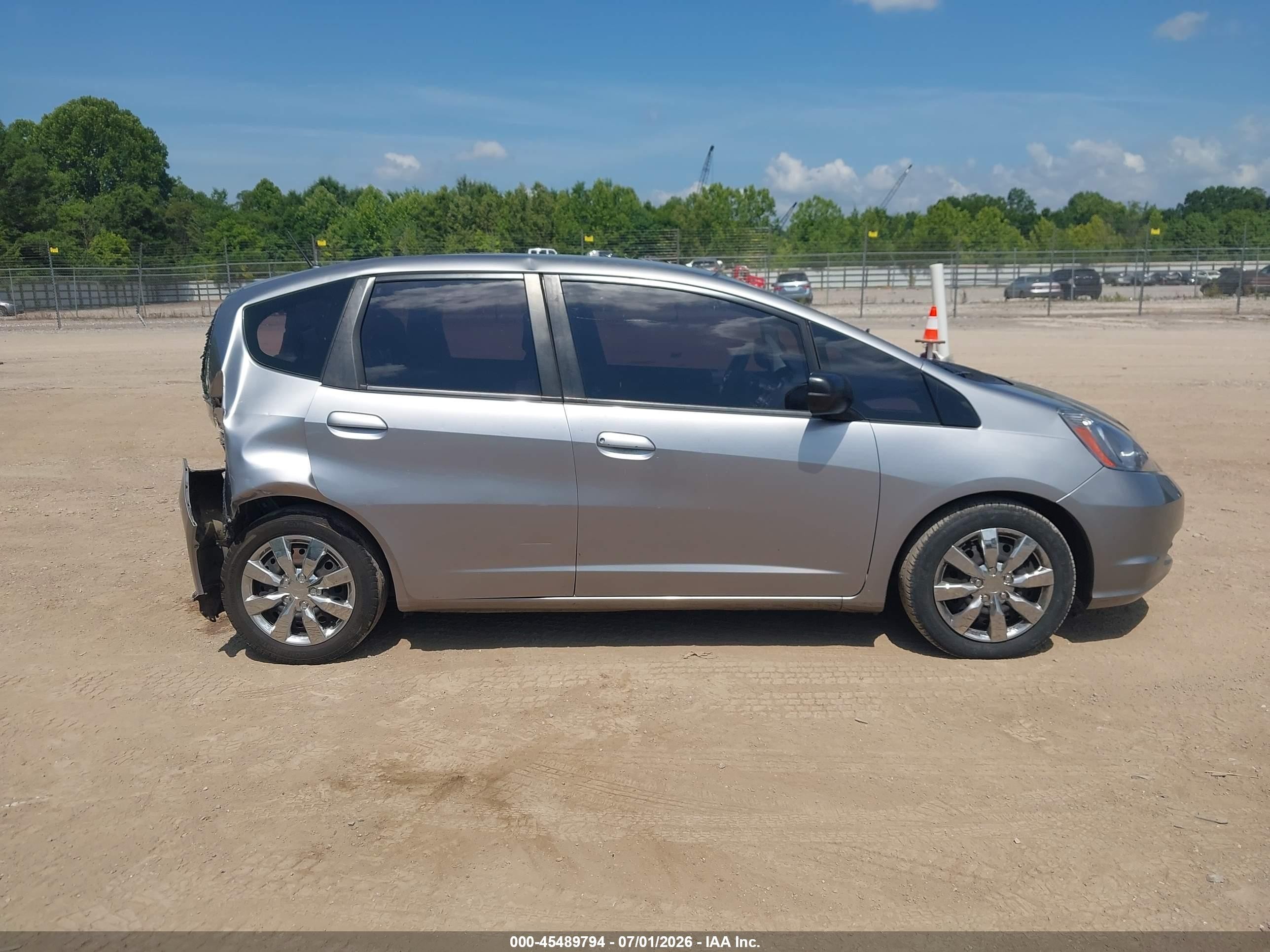 2010 Honda Fit   Silver vin: JHMGE8H23AS024737