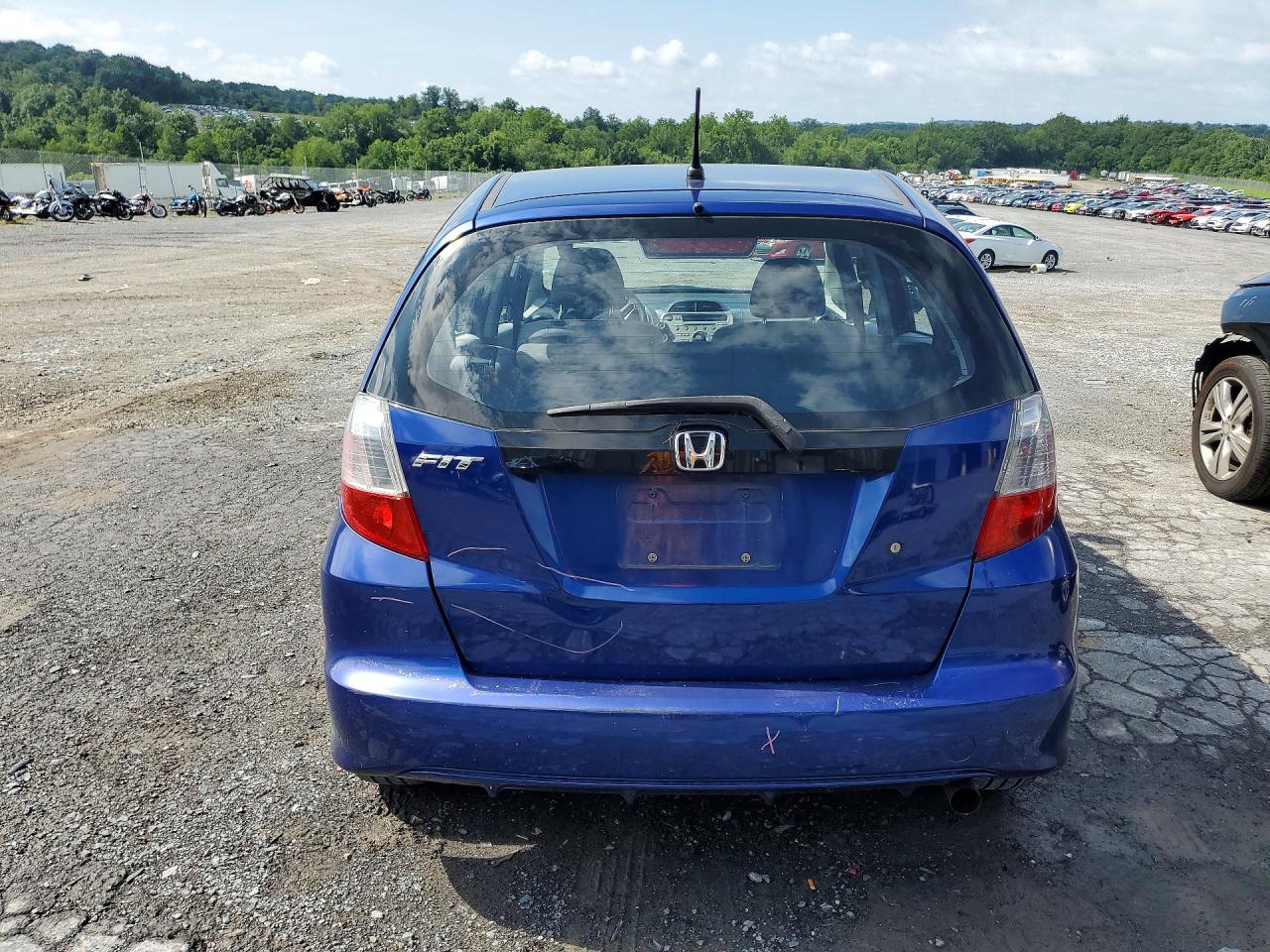 2010 Honda Fit Blue vin: JHMGE8H24AC006211