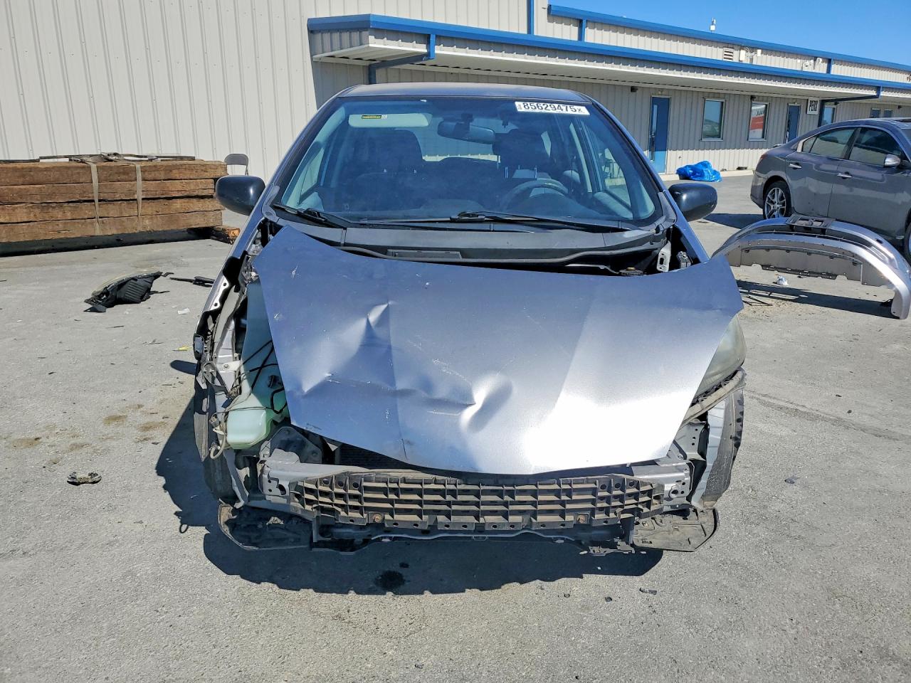 2010 Honda Fit Silver vin: JHMGE8H24AC006421