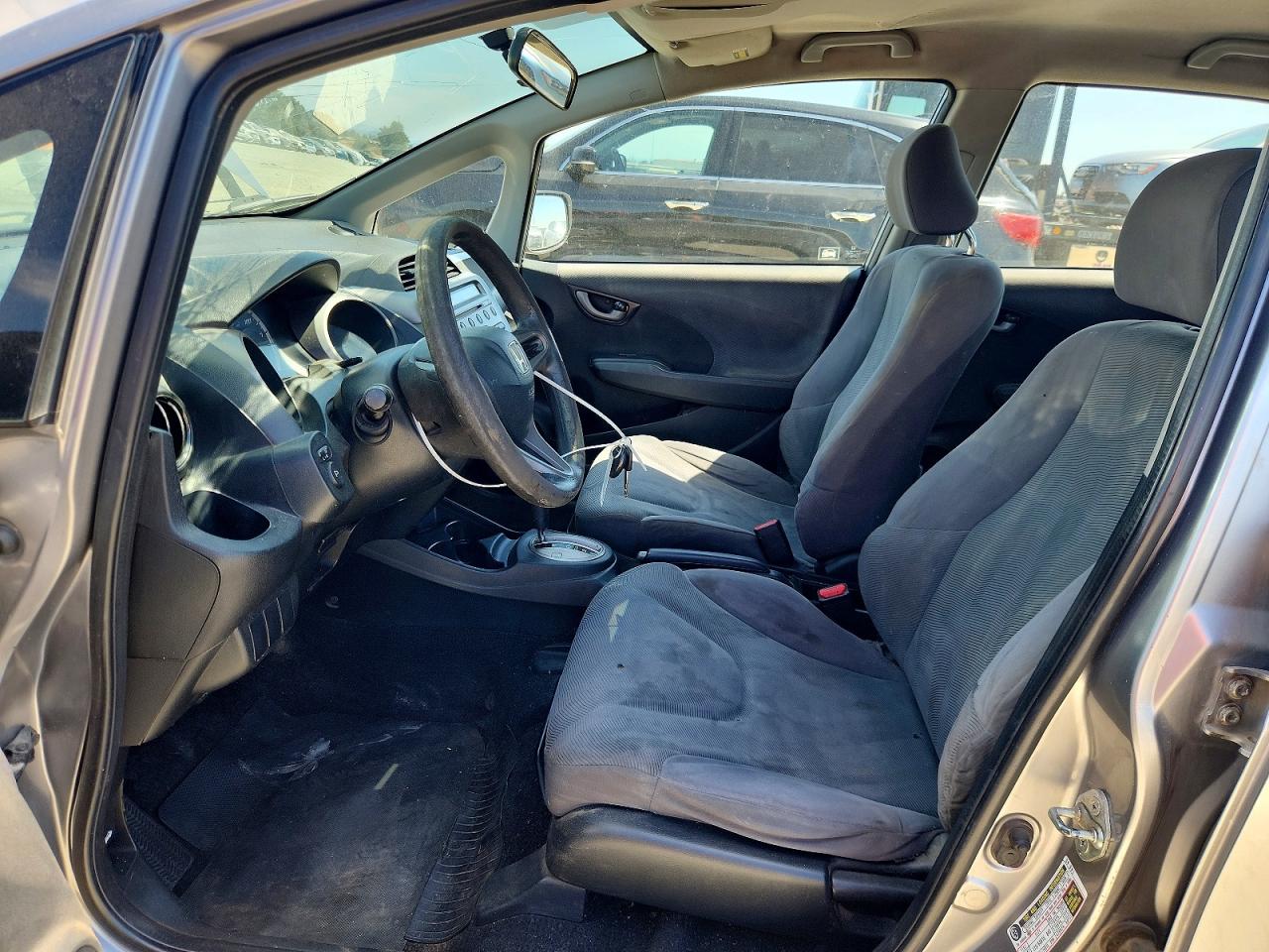 2010 Honda Fit Silver vin: JHMGE8H24AC006676