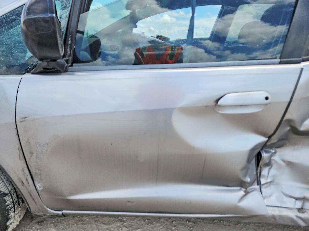 2010 Honda Fit Silver vin: JHMGE8H24AC014258