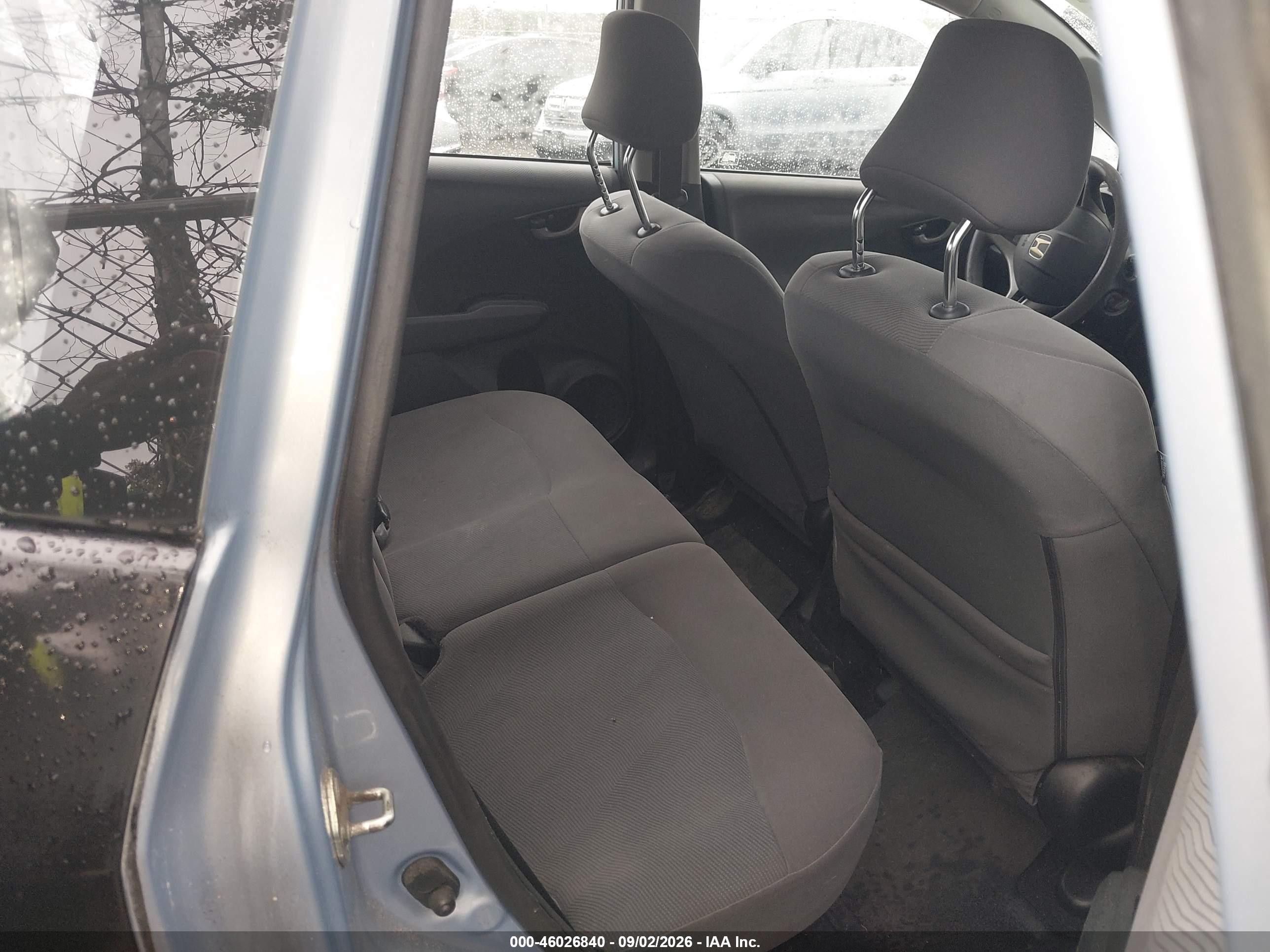 2010 Honda Fit   Black vin: JHMGE8H24AC027348