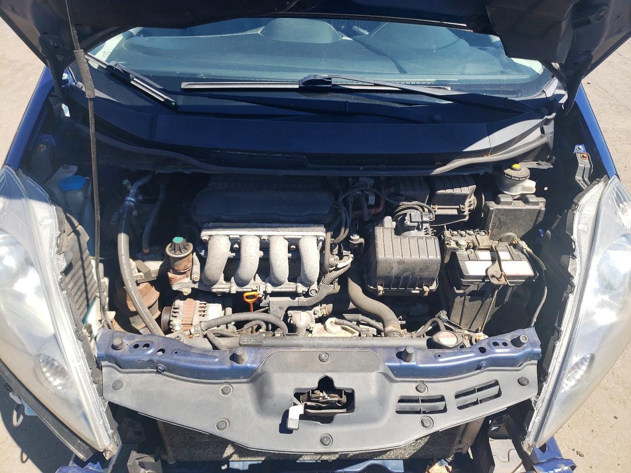 2010 Honda Fit Blue vin: JHMGE8H24AS013312