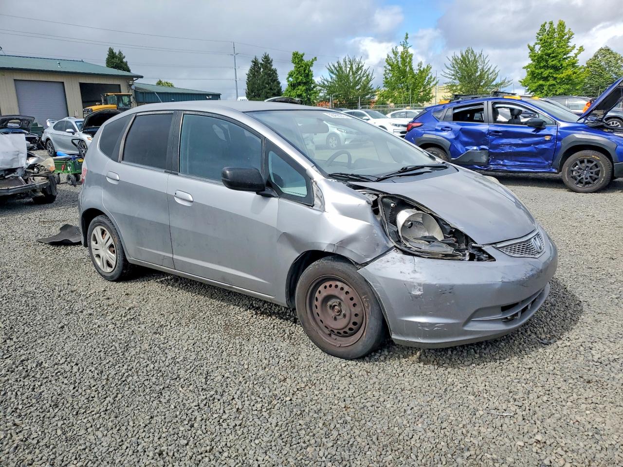 2010 Honda Fit Silver vin: JHMGE8H25AC003379