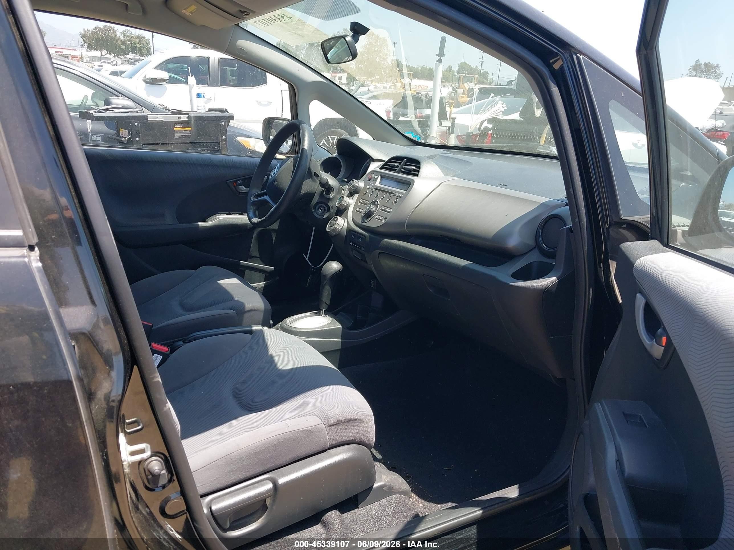 2010 Honda Fit   Черный vin: JHMGE8H25AC039363