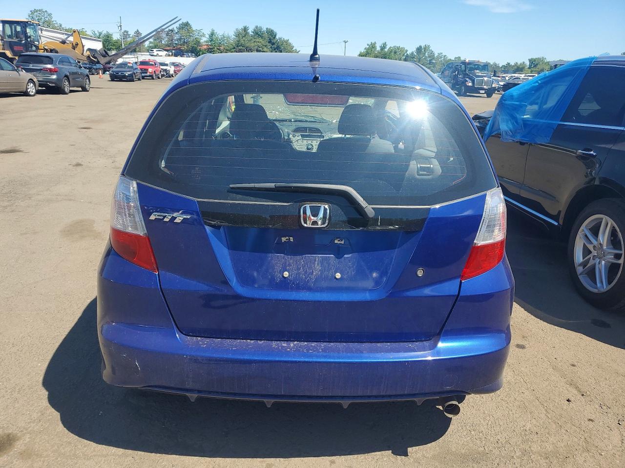 2010 Honda Fit Blue vin: JHMGE8H25AS019488