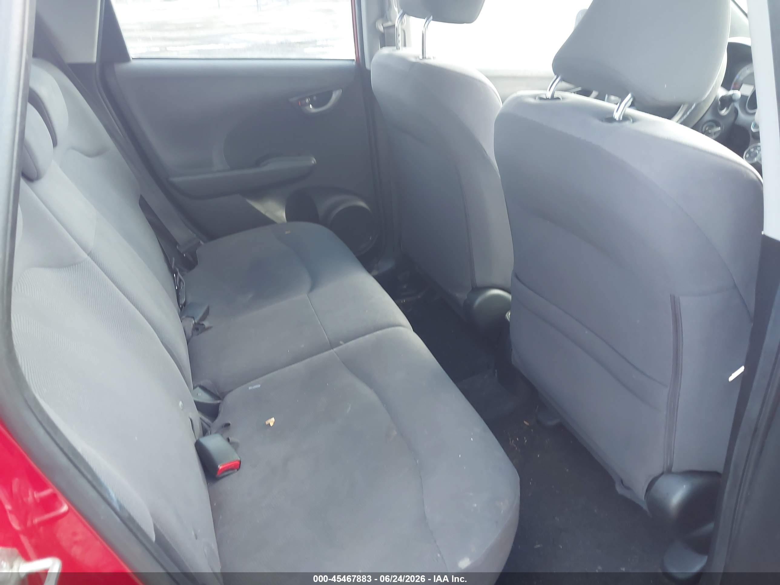 2010 Honda Fit   Red vin: JHMGE8H26AC007196