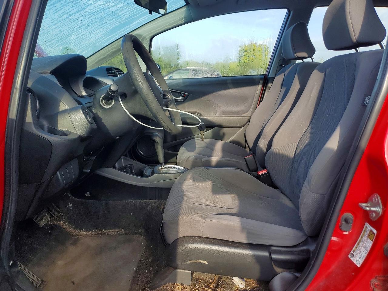 2010 Honda Fit Red vin: JHMGE8H26AC015475