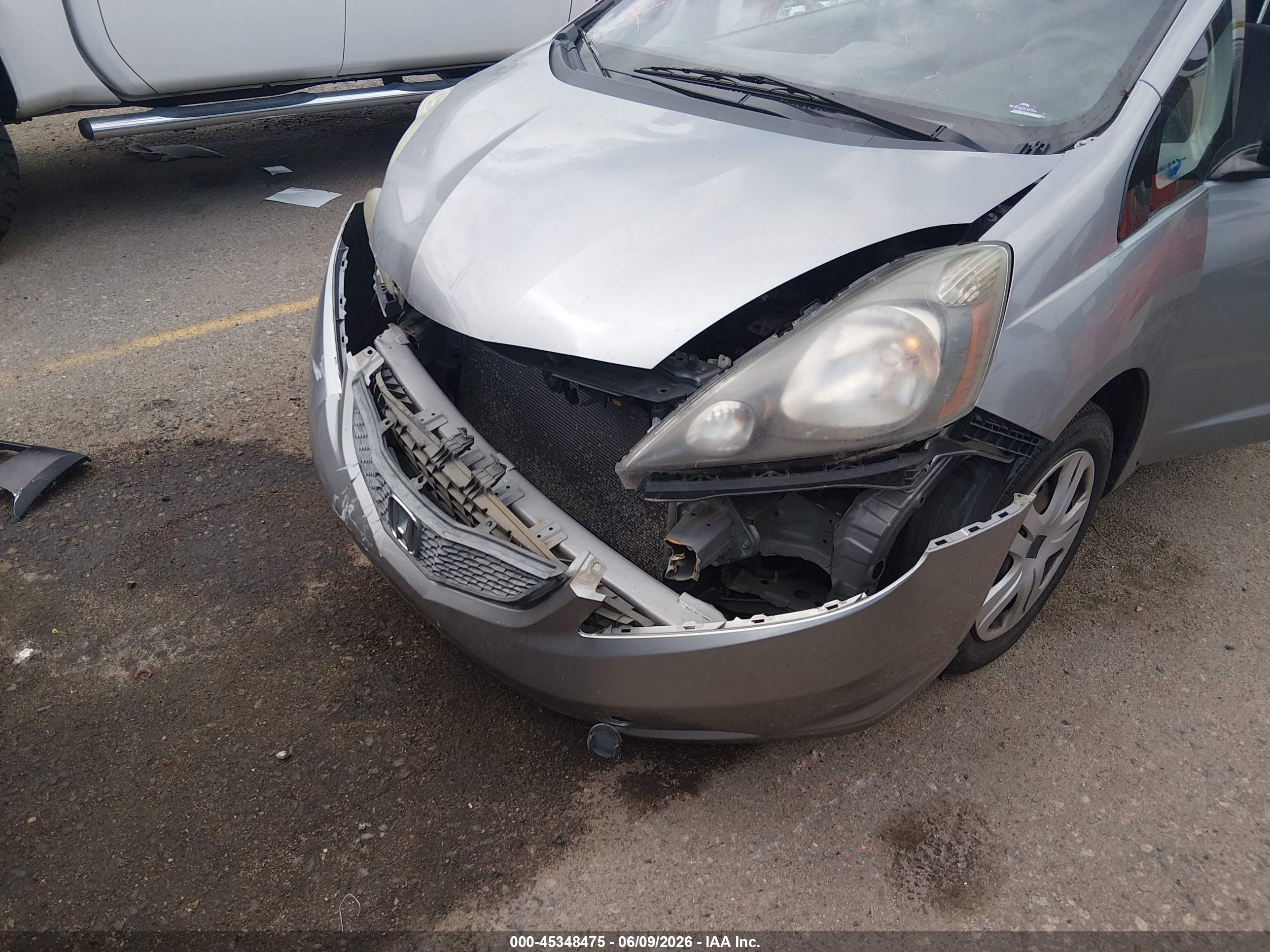 2010 Honda Fit   Серебряный vin: JHMGE8H26AC029540