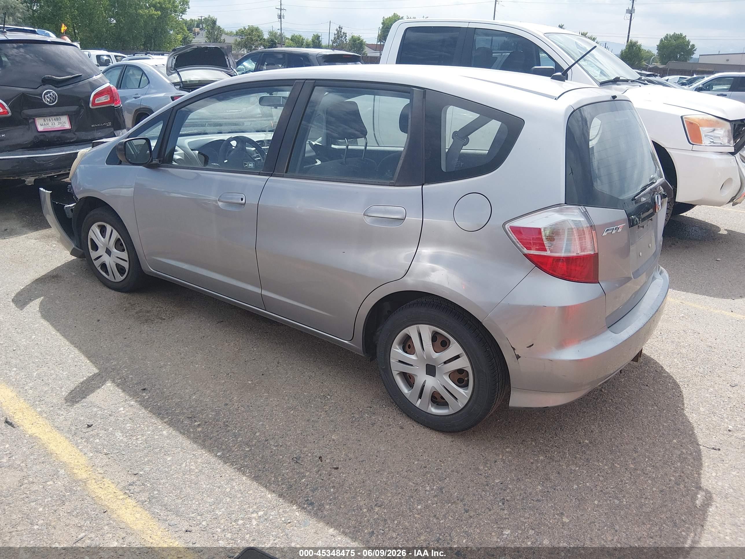 2010 Honda Fit   Серебряный vin: JHMGE8H26AC029540