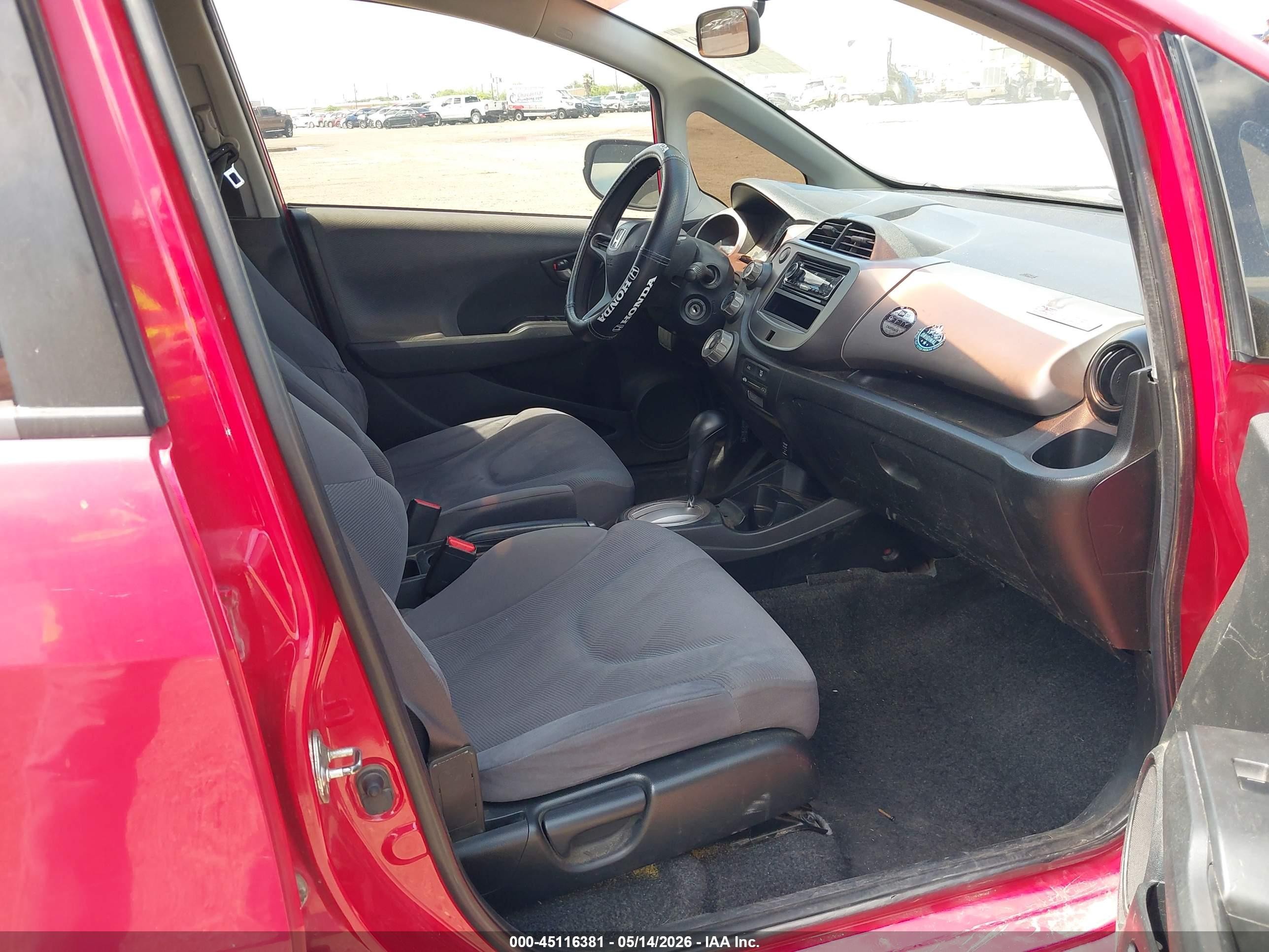2010 Honda Fit   Red vin: JHMGE8H27AC010754