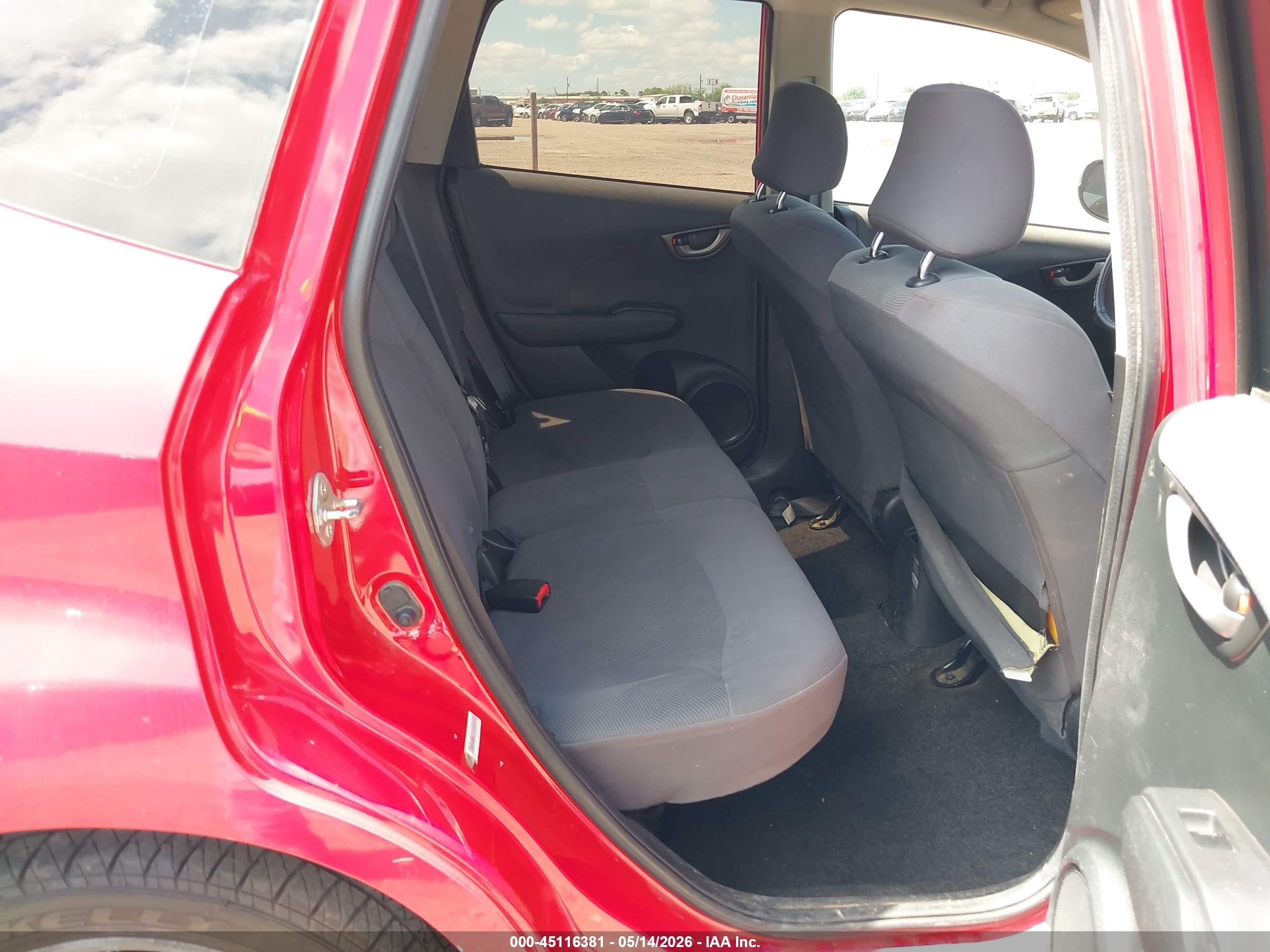 2010 Honda Fit   Red vin: JHMGE8H27AC010754