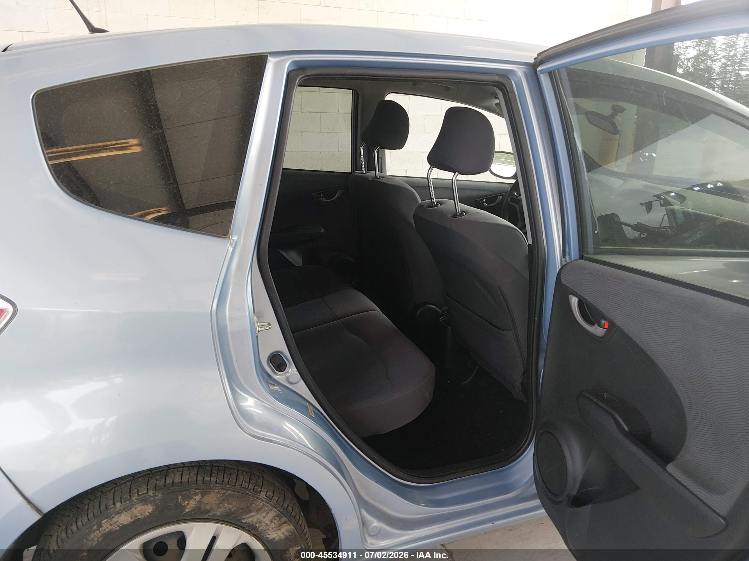 2010 Honda Fit   Light Blue vin: JHMGE8H27AC033936
