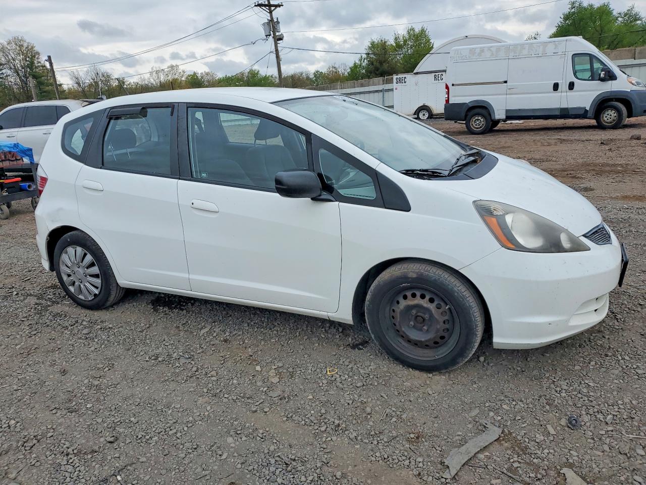 2010 Honda Fit White vin: JHMGE8H27AC037307